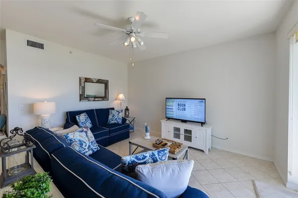 Property Slideshow image 3 of 36 | 8076 queen palm ln apt 432, Fort Myers, FL, 33966