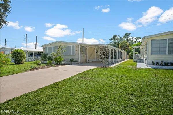 Property Slideshow image 3 of 45 | 10 cannes dr, Naples, FL, 34112