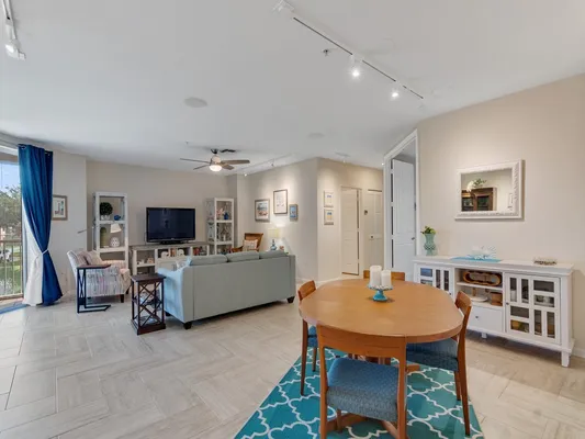 Property Slideshow image 2 of 32 | 5020 fairways cir j206, Vero Beach, FL, 32967