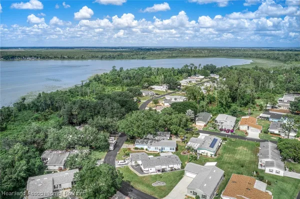 Property Slideshow image 3 of 37 | 2765 e waterview dr, Avon Park, FL, 33825