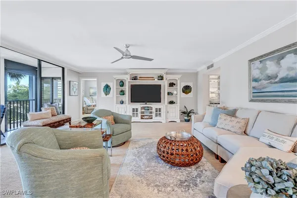 Property Slideshow image 2 of 35 | 2400 gulf shore blvd 203, Naples, FL, 34103