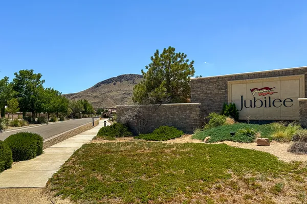 Property Slideshow image 2 of 41 | 4070 mora river ave, Los Lunas, NM, 87031