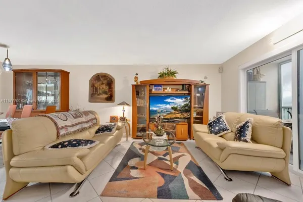 Property Slideshow image 2 of 25 | 1101 sw 128th ter 309c, Pembroke Pines, FL, 33027