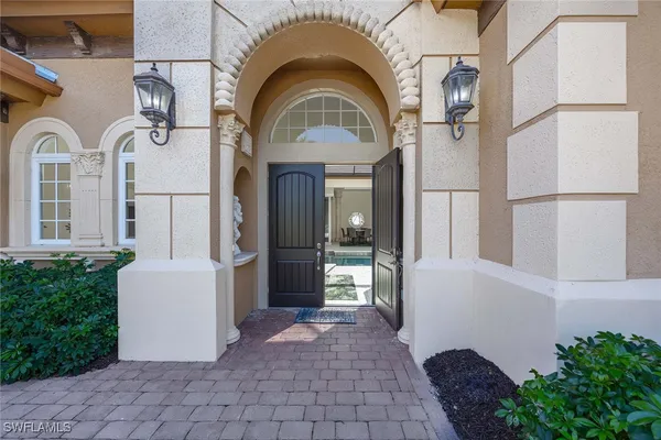 Property Slideshow image 2 of 50 | 8894 shenendoah cir, Naples, FL, 34113