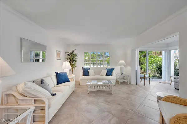 Property Slideshow image 2 of 24 | 1930 gulf shore blvd d101, Naples, FL, 34102