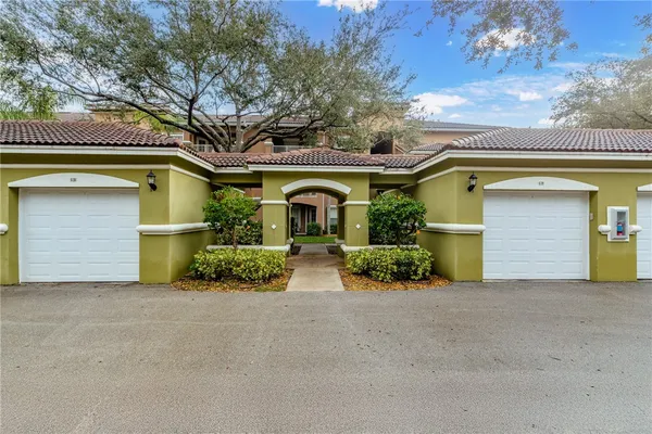 Property Slideshow image 3 of 36 | 5060 fairways cir f210, Vero Beach, FL, 32967