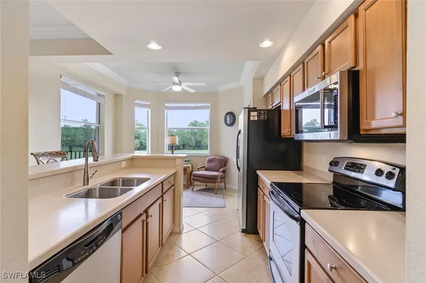 Property Slideshow image 3 of 41 | 10333 heritage bay blvd unit 1732, Naples, FL, 34120