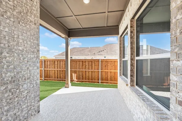 Property Slideshow image 2 of 36 | 2079 pine grove ln, Arlington, TX, 76005