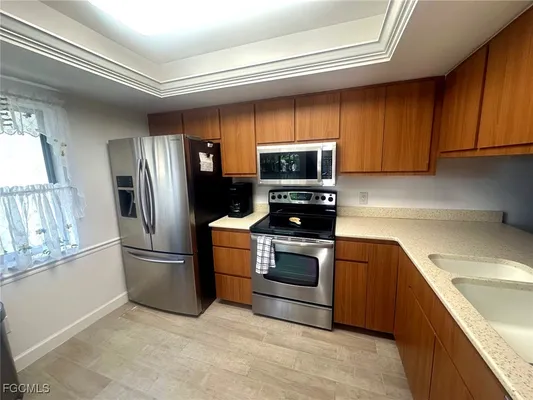 Property Slideshow image 3 of 24 | 11110 caravel cir 204, Fort Myers, FL, 33908