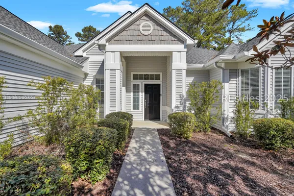 Property Slideshow image 3 of 53 | 44 hampton cir, Bluffton, SC, 29909