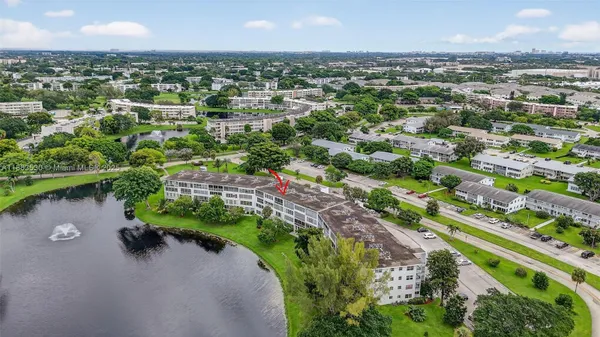 Property Slideshow image 3 of 58 | 2009 farnham n # 2009, Deerfield Beach, FL, 33442