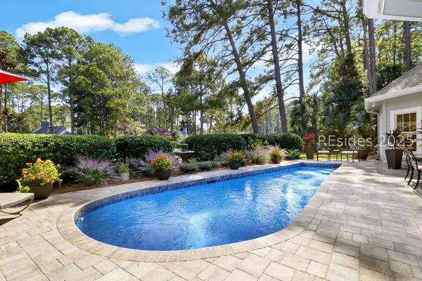 Property Slideshow image 2 of 50 | 26 lenora dr, Hilton Head Island, SC, 29926