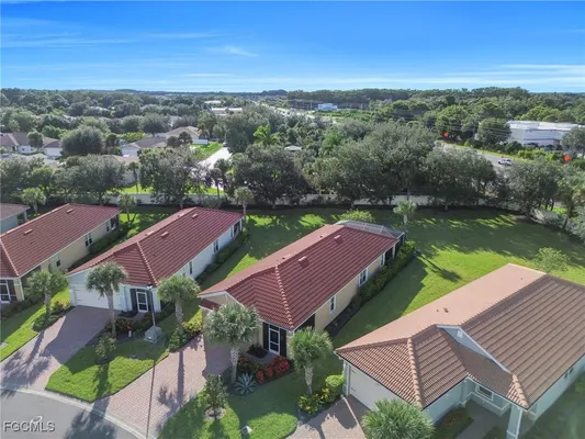 Property Slideshow image 2 of 29 | 2065 summersweet dr, Alva, FL, 33920