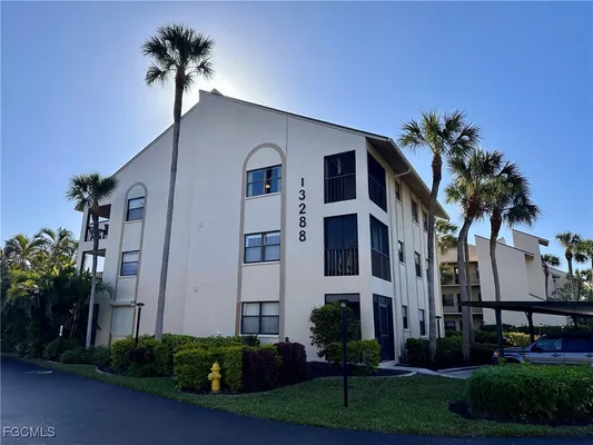 Property Slideshow image 2 of 41 | 13288 white marsh ln 3432, Fort Myers, FL, 33912