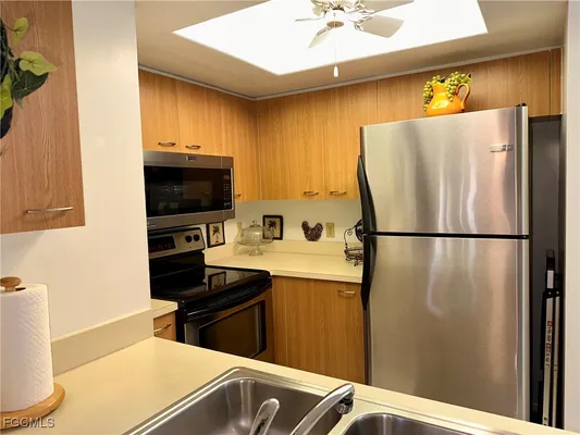 Property Slideshow image 3 of 41 | 13288 white marsh ln 3432, Fort Myers, FL, 33912
