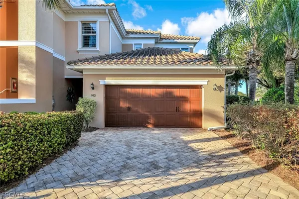 Property Slideshow image 2 of 43 | 10390 glastonbury cir 102, Fort Myers, FL, 33913