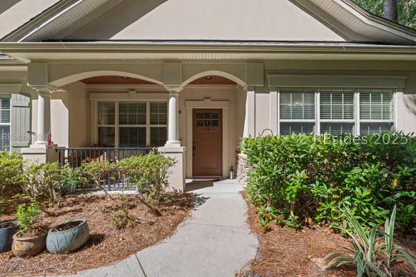 Property Slideshow image 3 of 38 | 43 heartwood ct # 1219, Bluffton, SC, 29910