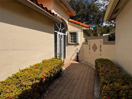 Property Slideshow image 2 of 37 | 7131 whitfield ave, Boynton Beach, FL, 33437