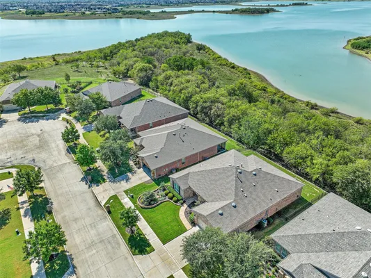 Property Slideshow image 3 of 40 | 6373 cherry hills dr, Frisco, TX, 75036