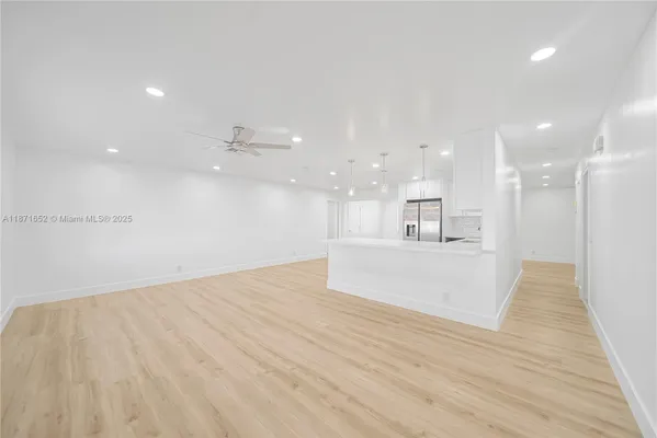 Property Slideshow image 2 of 46 | 2106 alfred dr, Boynton Beach, FL, 33426