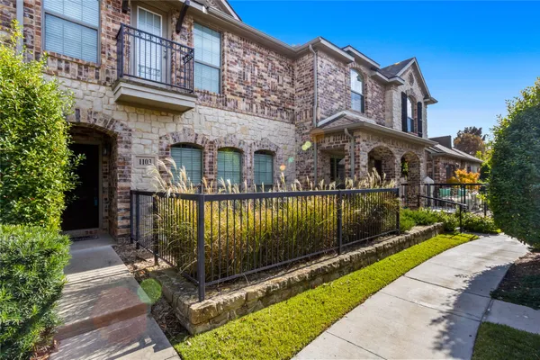 Property Slideshow image 2 of 36 | 3075 willow grove blvd 1103, Mckinney, TX, 75070