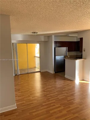Property Slideshow image 2 of 11 | 7650 westwood dr apt 519, Tamarac, FL, 33321