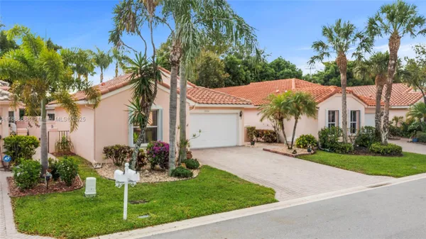 Property Slideshow image 3 of 37 | 11954 rosetree ter, Boynton Beach, FL, 33437