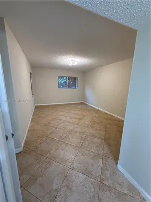 Property Slideshow image 2 of 8 | 900 sw 142nd ave 101l, Pembroke Pines, FL, 33027