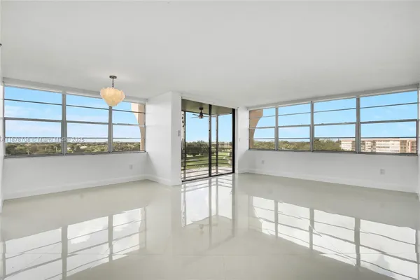 Property Slideshow image 2 of 27 | 1100 saint charles pl ph 5, Pembroke Pines, FL, 33026