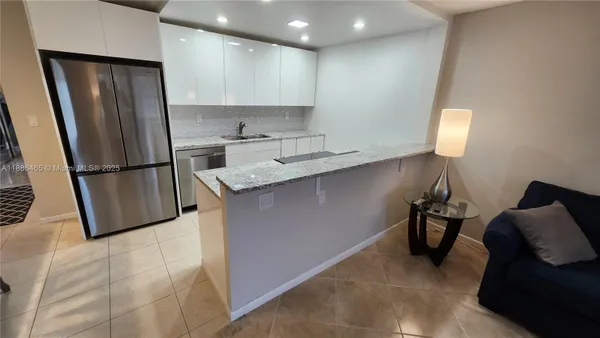 Property Slideshow image 3 of 54 | 2144 cambridge g # 2144, Deerfield Beach, FL, 33442