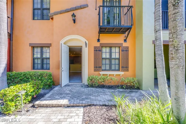 Property Slideshow image 2 of 41 | 9036 alturas st 3603, Naples, FL, 34113