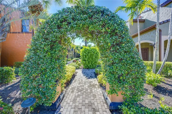 Property Slideshow image 3 of 41 | 9036 alturas st 3603, Naples, FL, 34113
