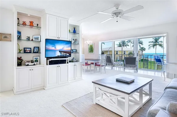 Property Slideshow image 3 of 30 | 2151 gulf shore blvd 204, Naples, FL, 34102