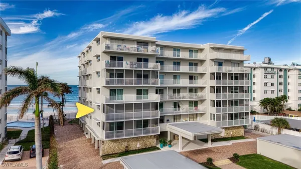 Property Slideshow image 2 of 48 | 1977 gulf shore blvd 302, Naples, FL, 34102