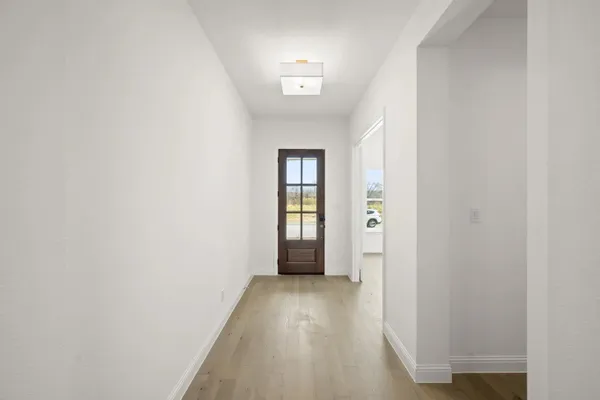 Property Slideshow image 3 of 35 | 4730 hawthorn hls, Arlington, TX, 76005