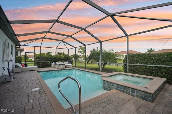 Property Slideshow image 2 of 50 | 11872 arbor trace dr, Fort Myers, FL, 33913