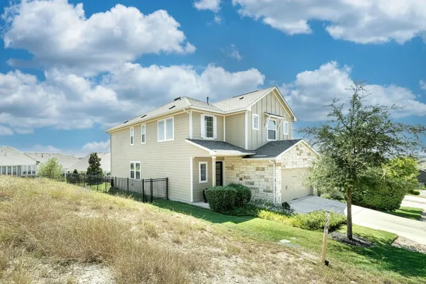 Property Slideshow image 2 of 35 | 708 affazia ln c, Georgetown, TX, 78628