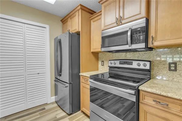 Property Slideshow image 3 of 36 | 18 plantation dr 106, Vero Beach, FL, 32966