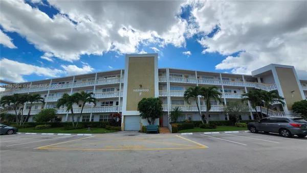 Property Slideshow image 3 of 33 | 2079 harwood f 2079, Deerfield Beach, FL, 33442