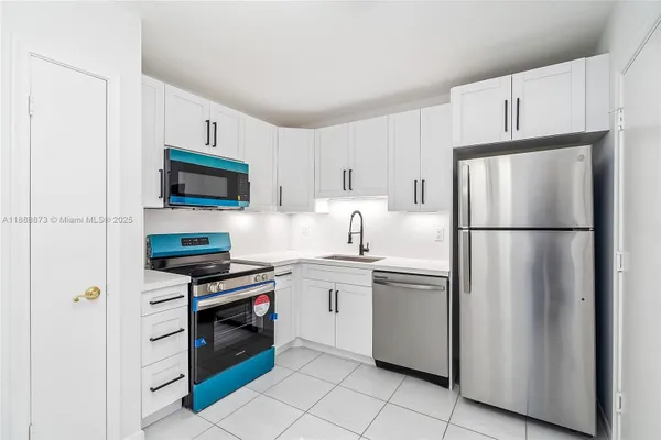 Property Slideshow image 3 of 40 | 4851 nw 21st st apt 512, Lauderhill, FL, 33313