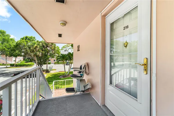 Property Slideshow image 3 of 32 | 18081 se country club dr # 22-216, Jupiter, FL, 33469