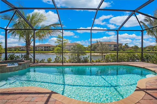 Property Slideshow image 3 of 48 | 28107 foxrock ct, Bonita Springs, FL, 34135