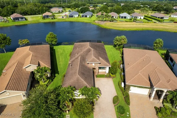 Property Slideshow image 3 of 41 | 2977 willow ridge ct, Fort Myers, FL, 33905