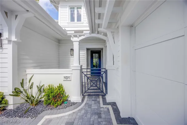 Property Slideshow image 3 of 50 | 3291 dorado ln unit 101, Naples, FL, 34114