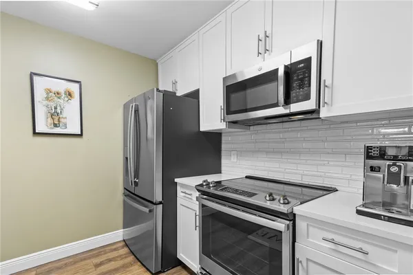 Property Slideshow image 2 of 36 | 31 plantation dr apt 205, Vero Beach, FL, 32966