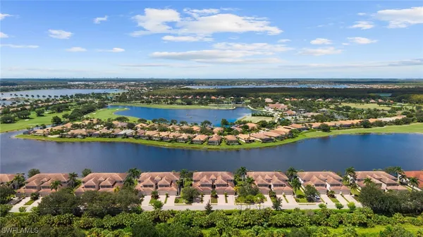 Property Slideshow image 2 of 49 | 10514 smokehouse bay dr apt 202, Naples, FL, 34120