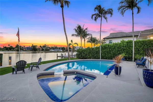 Property Slideshow image 2 of 38 | 400 spring line dr, Naples, FL, 34102