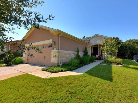 Property Slideshow image 2 of 25 | 303 kickapoo creek ln, Georgetown, TX, 78633