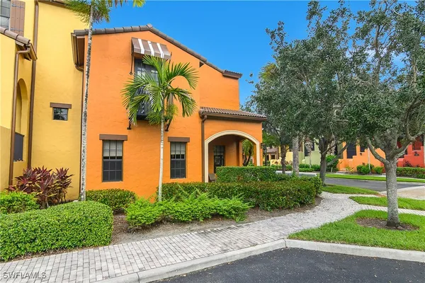 Property Slideshow image 3 of 43 | 9095 covina dr 6801, Naples, FL, 34113