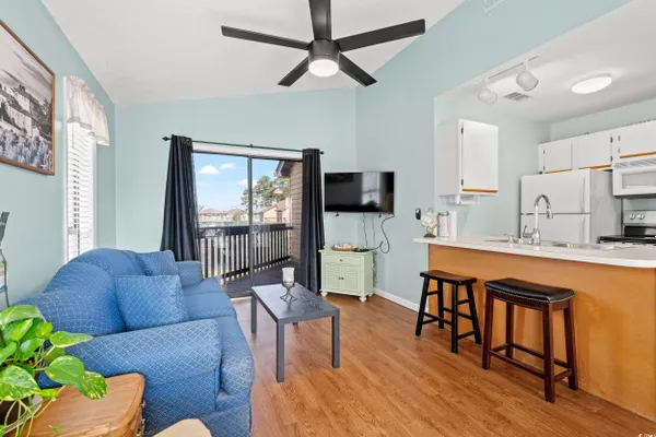 Property Slideshow image 3 of 20 | 408 tree top ct a, Myrtle Beach, SC, 29588